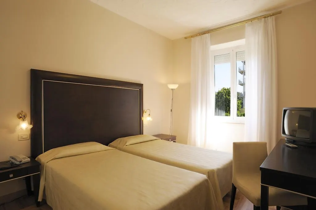 Grand Hotel Mediterranee Alassio 4*,